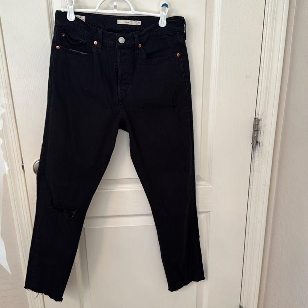 Levi’s Wedgie Distressed Straight Jeans
